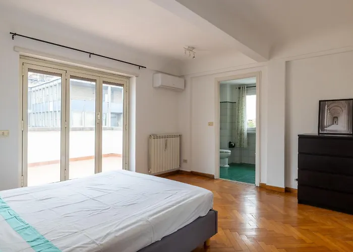 Appartement Elegant Penthouse With Terrace